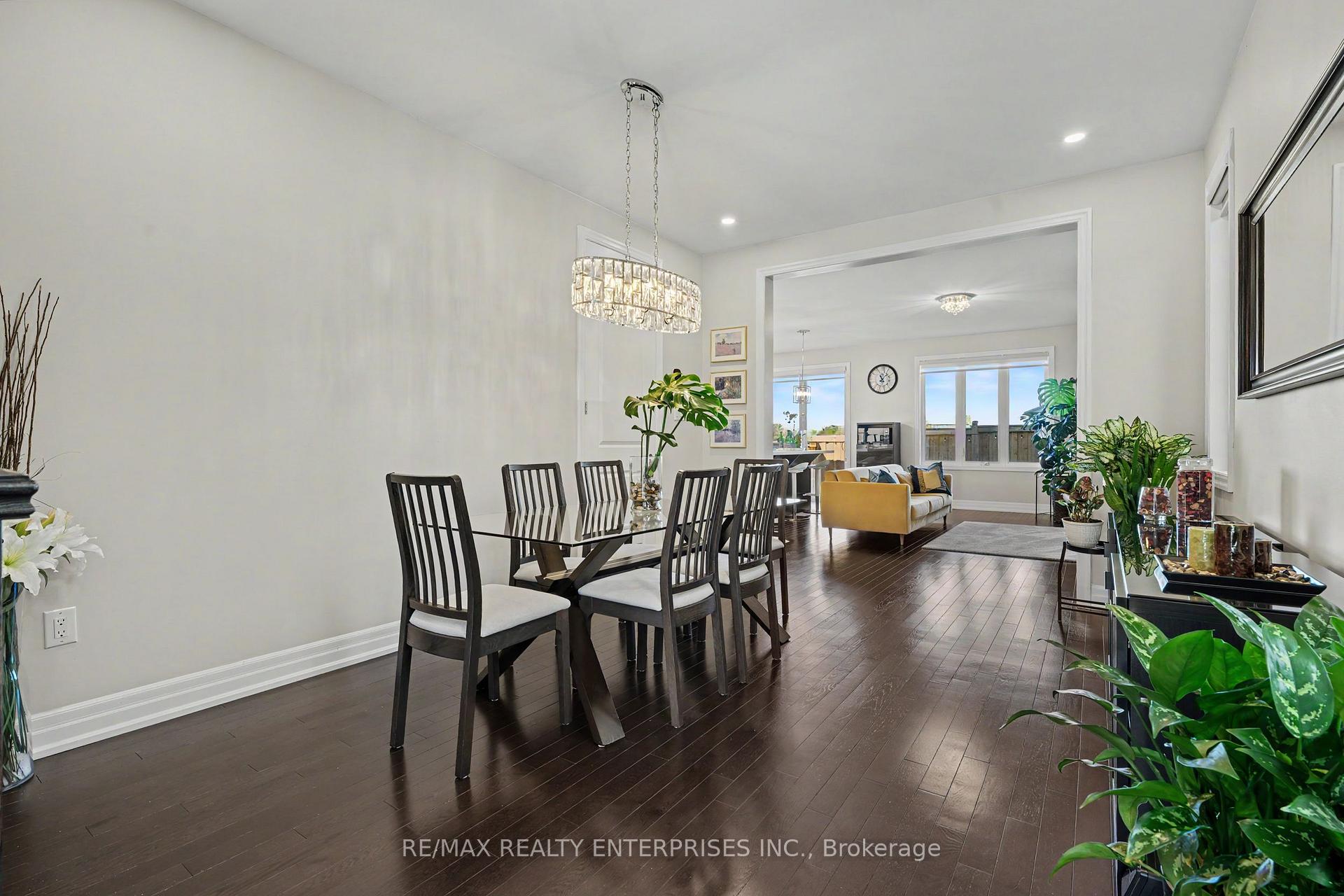 Photo 8 of 763 Aspen Terrace, Milton, Cobban — HOMEH