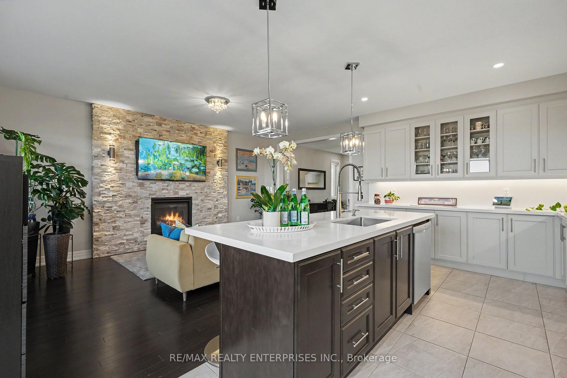 Photo 16 of 763 Aspen Terrace, Milton, Cobban — HOMEH