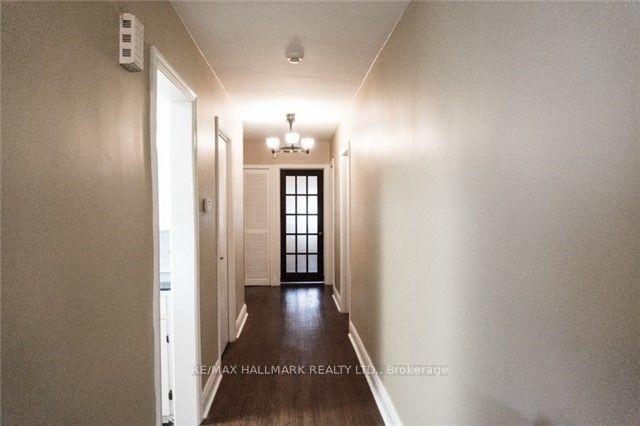 Photo 4 of 81 Wellington Street E, Barrie, City Centre — HOMEH
