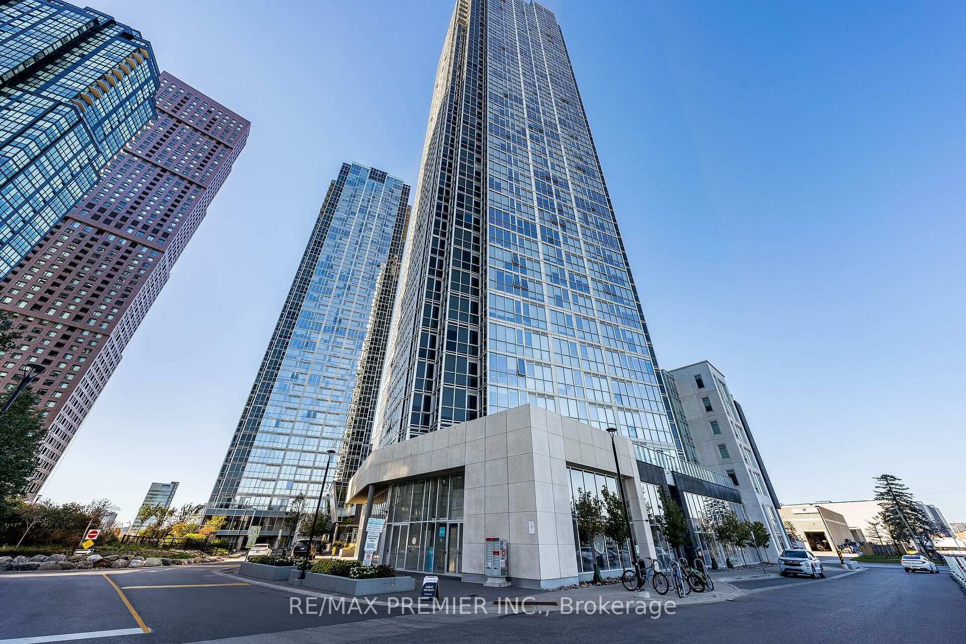 Photo 1 of Unit 1805, 2908 Highway 7 Road, Vaughan, Concord — HOMEH
