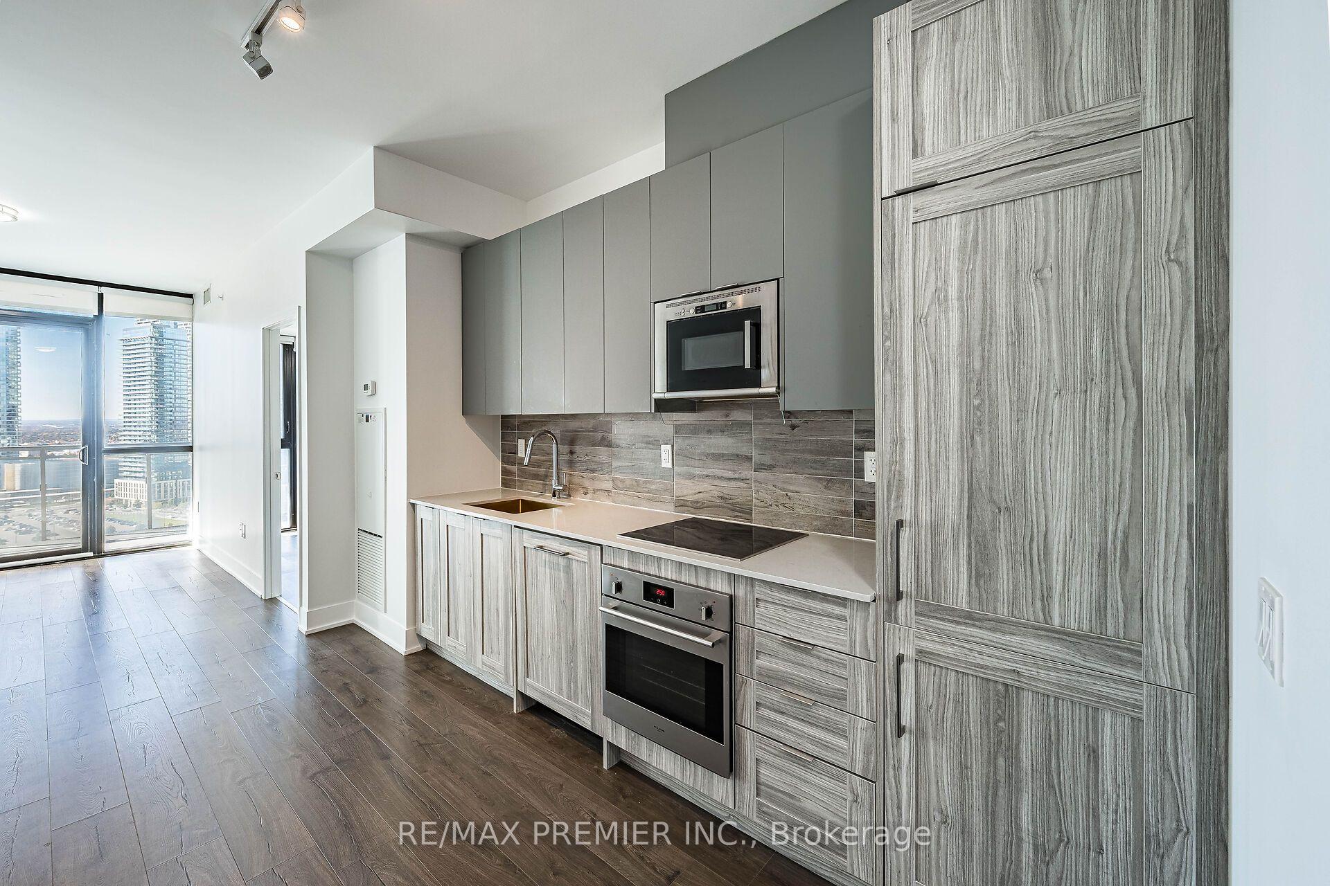 Photo 5 of Unit 1805, 2908 Highway 7 Road, Vaughan, Concord — HOMEH