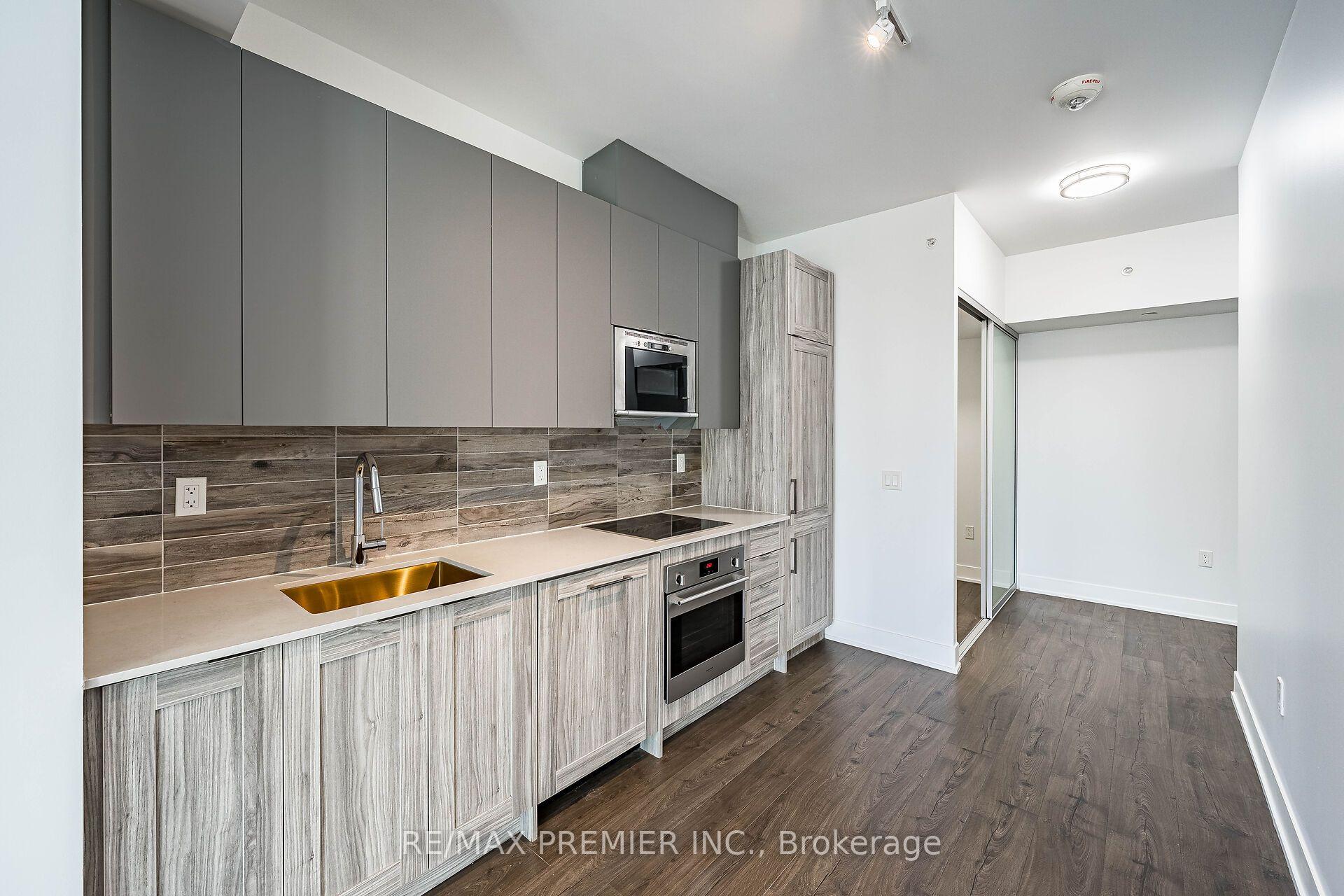 Photo 6 of Unit 1805, 2908 Highway 7 Road, Vaughan, Concord — HOMEH