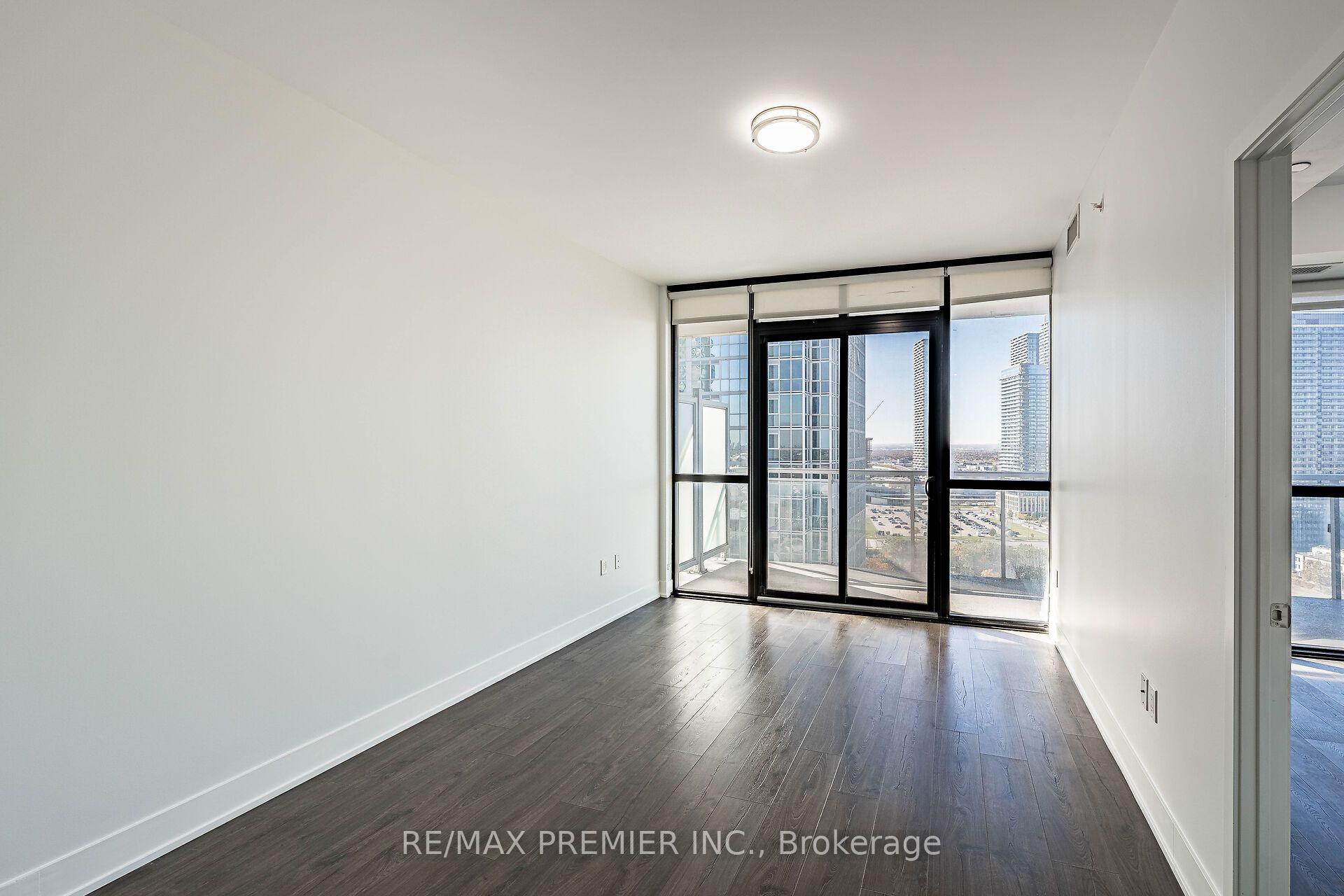 Photo 9 of Unit 1805, 2908 Highway 7 Road, Vaughan, Concord — HOMEH