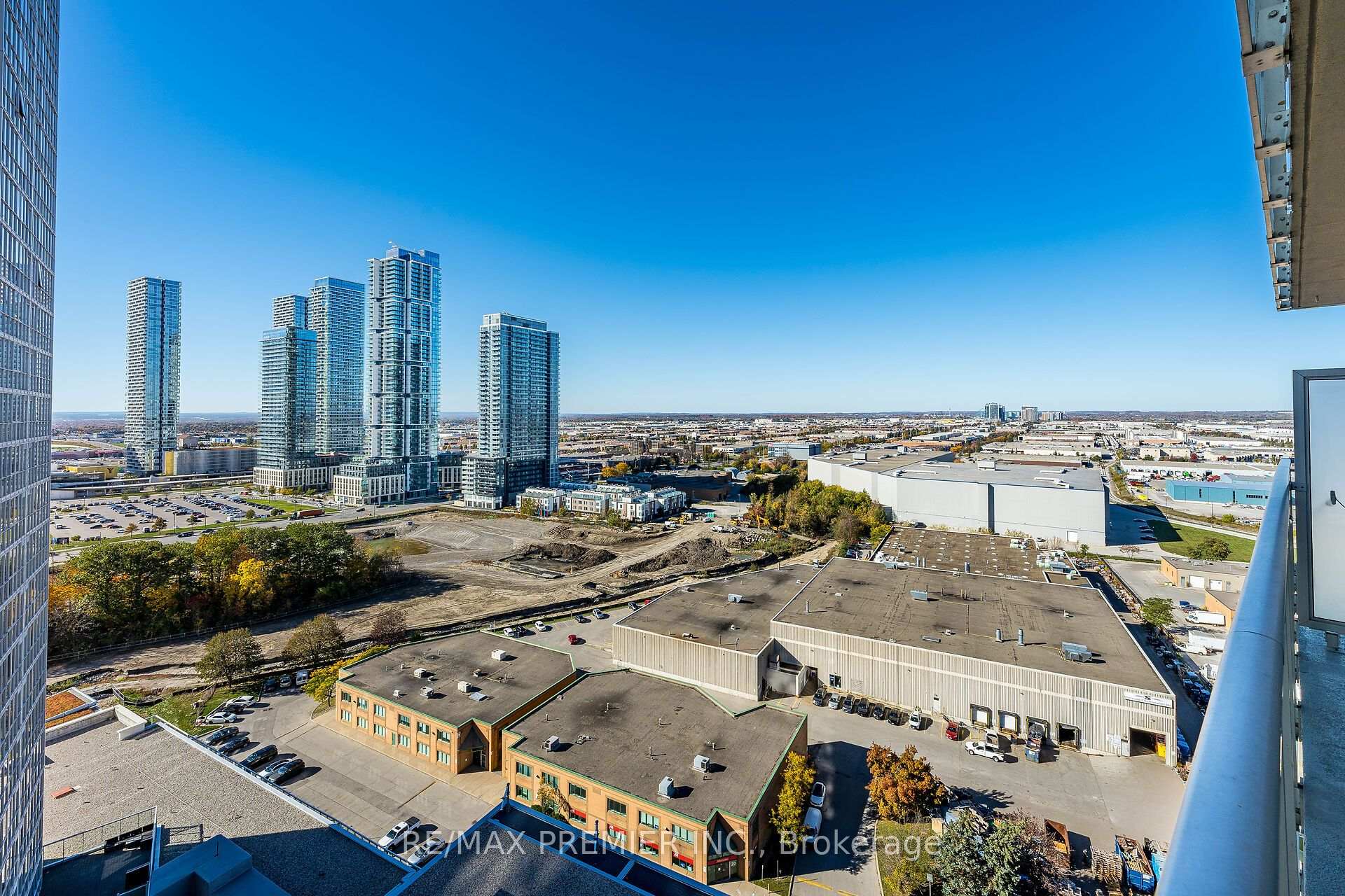 Photo 23 of Unit 1805, 2908 Highway 7 Road, Vaughan, Concord — HOMEH