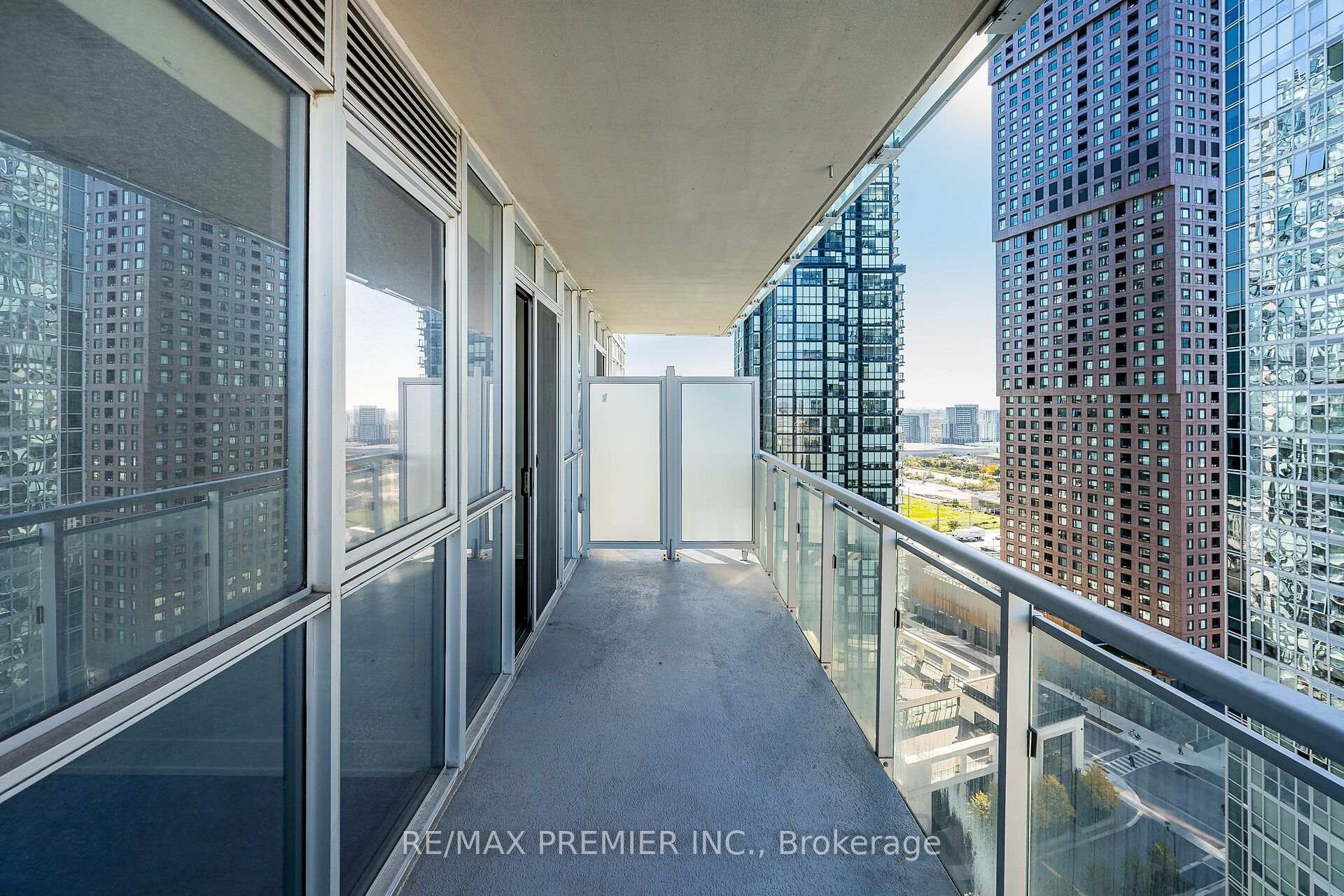Photo 24 of Unit 1805, 2908 Highway 7 Road, Vaughan, Concord — HOMEH