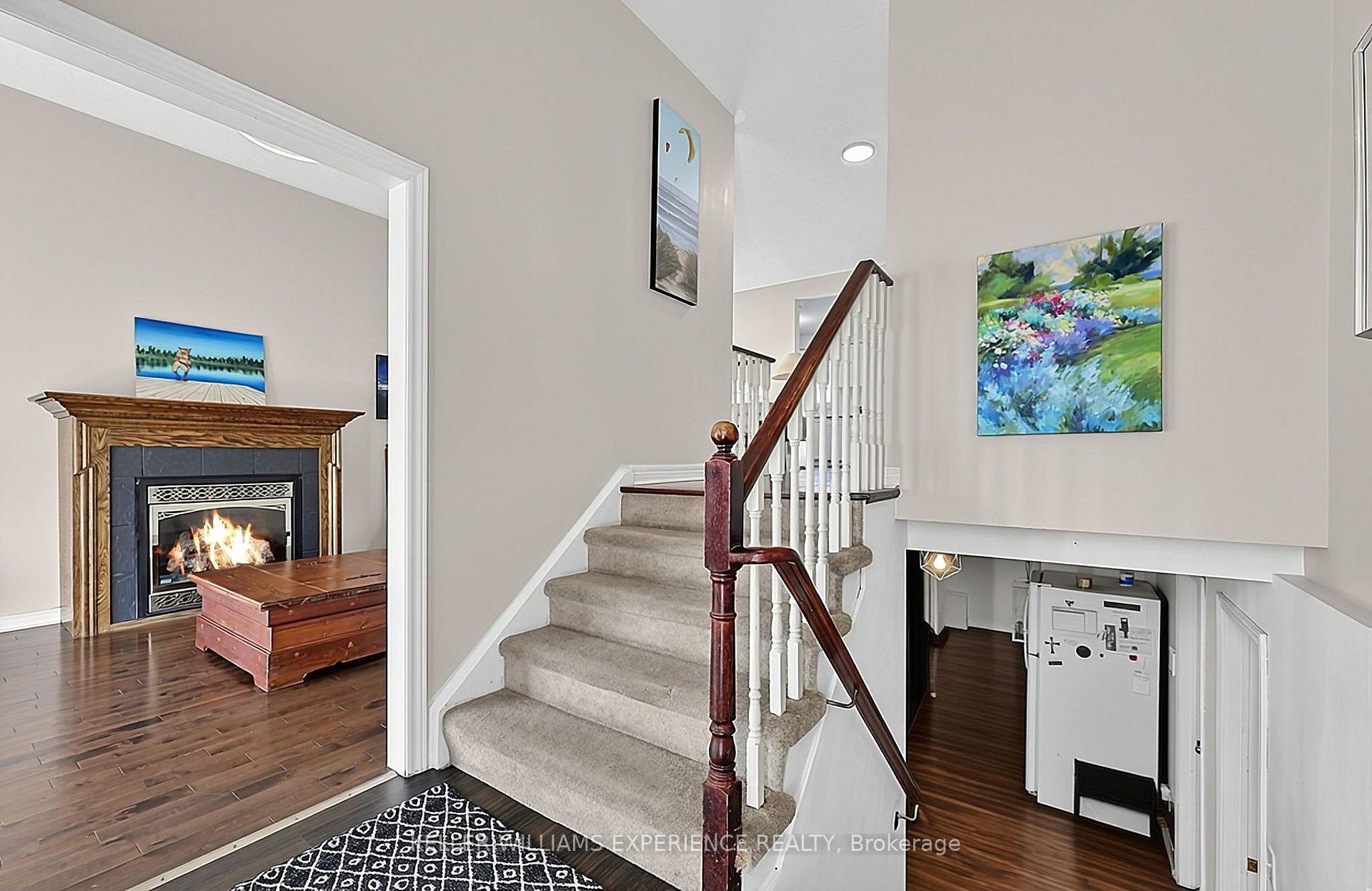 Photo 7 of 169 Emms Drive, Barrie, Holly — HOMEH