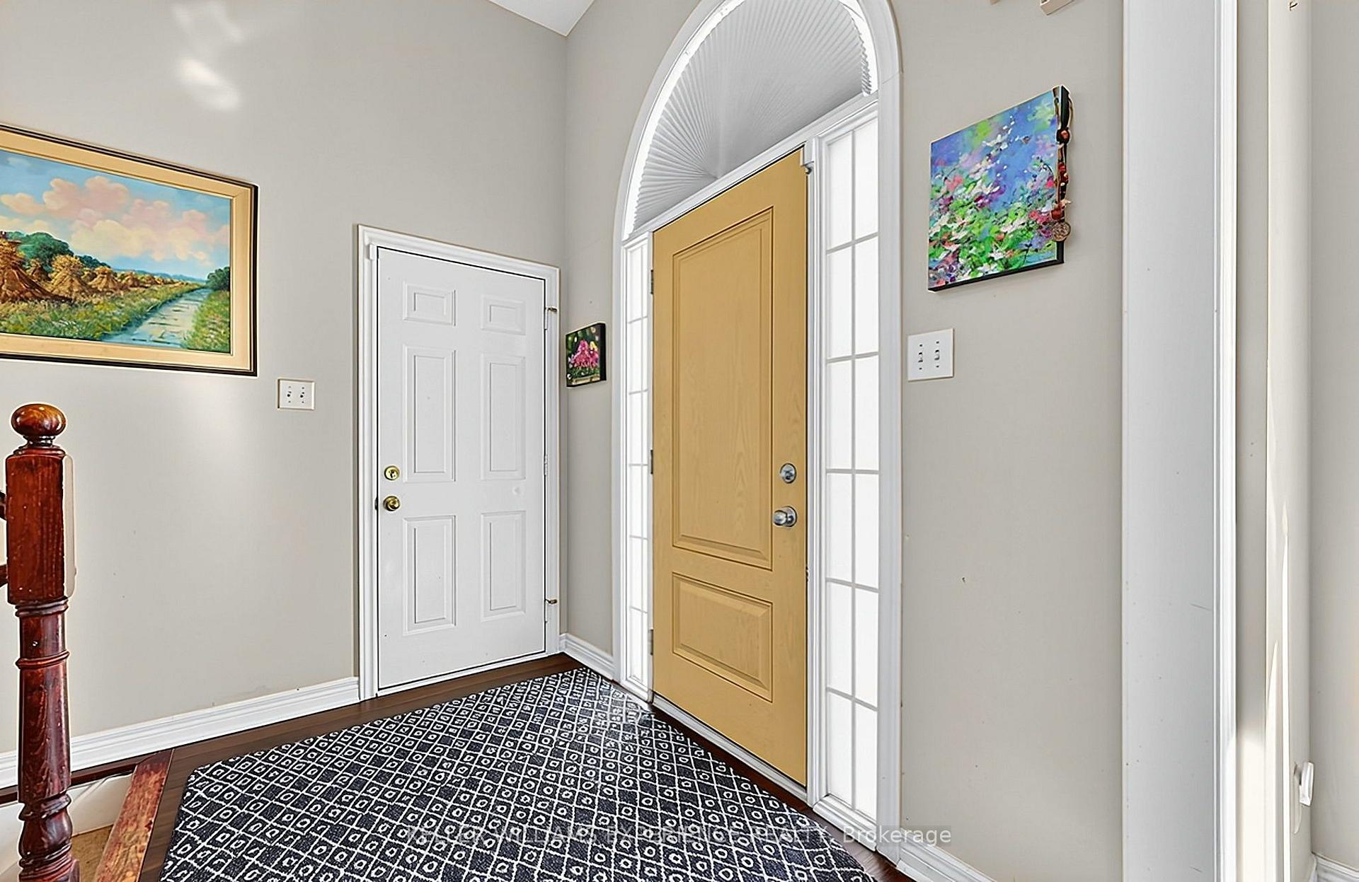 Photo 8 of 169 Emms Drive, Barrie, Holly — HOMEH