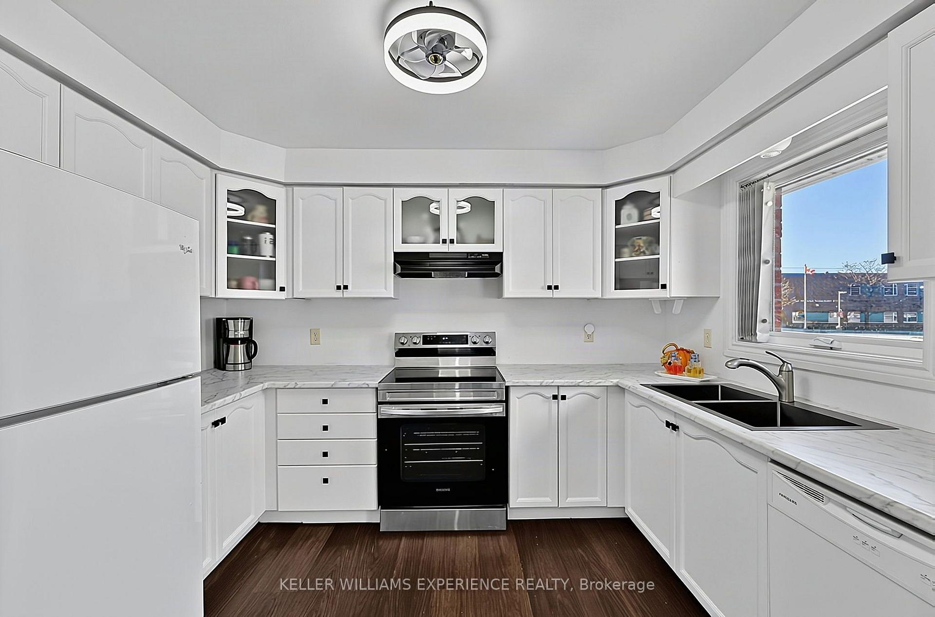 Photo 20 of 169 Emms Drive, Barrie, Holly — HOMEH