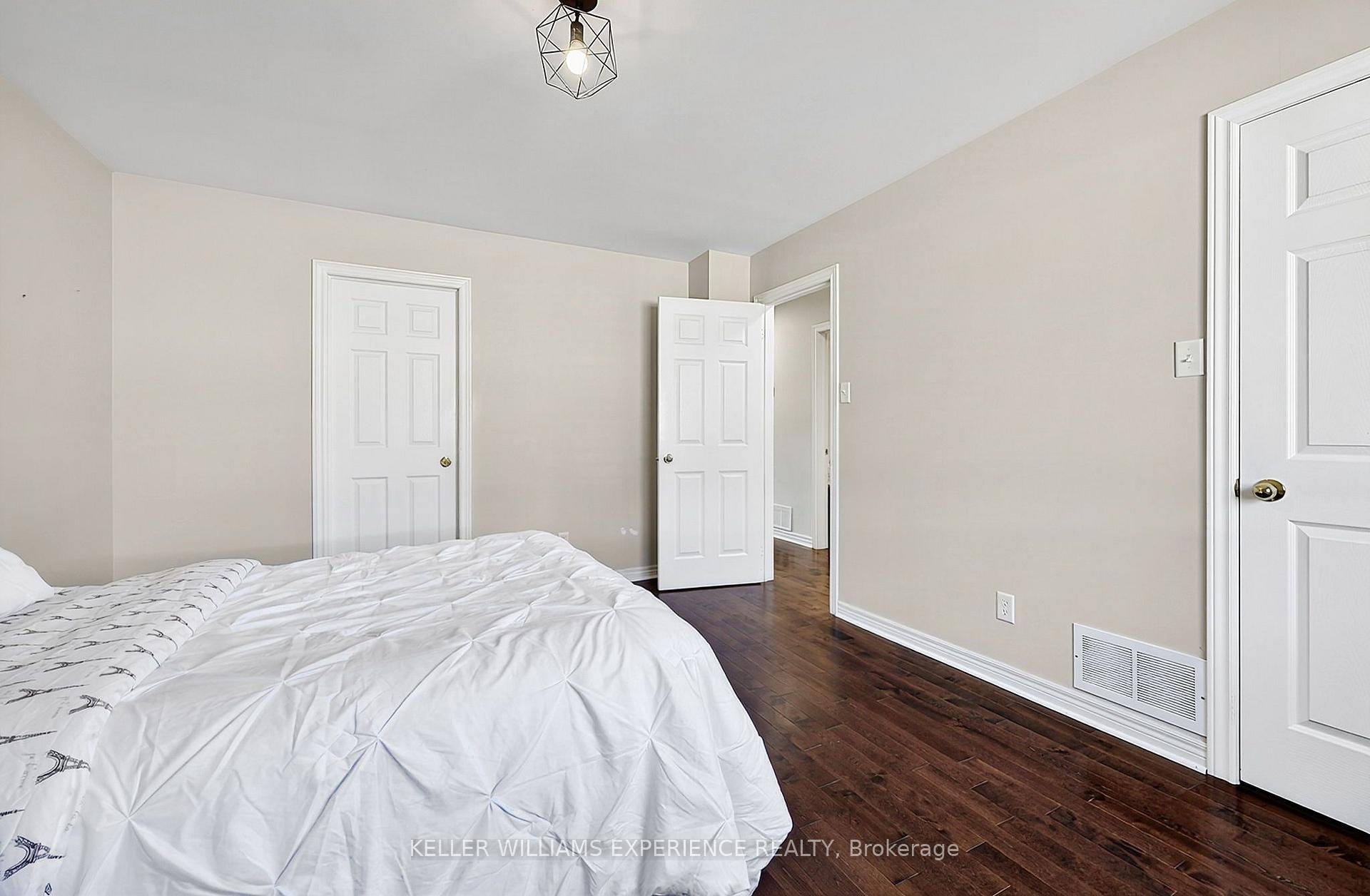 Photo 23 of 169 Emms Drive, Barrie, Holly — HOMEH
