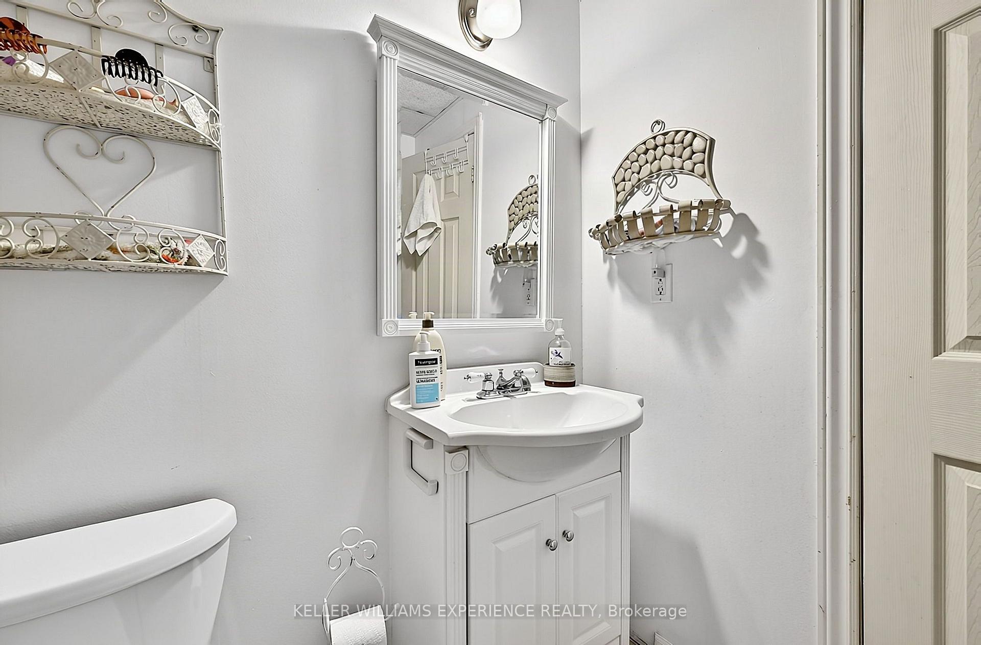 Photo 36 of 169 Emms Drive, Barrie, Holly — HOMEH
