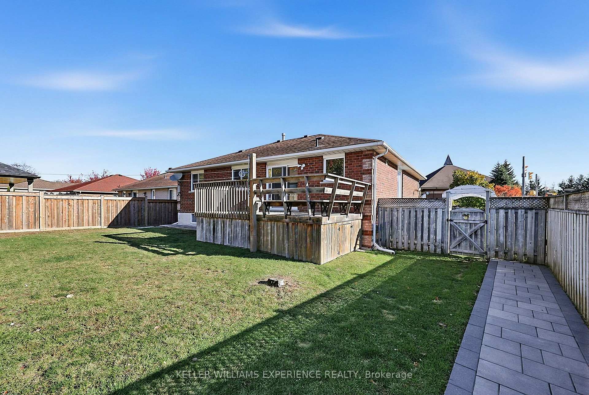 Photo 41 of 169 Emms Drive, Barrie, Holly — HOMEH