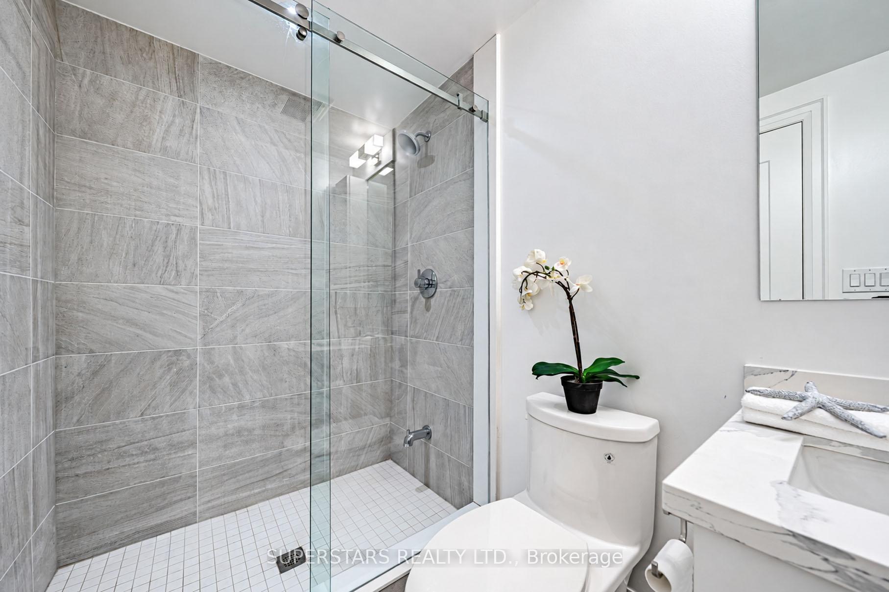Photo 10 of 70 South Park Road, Markham, Commerce Valley — HOMEH