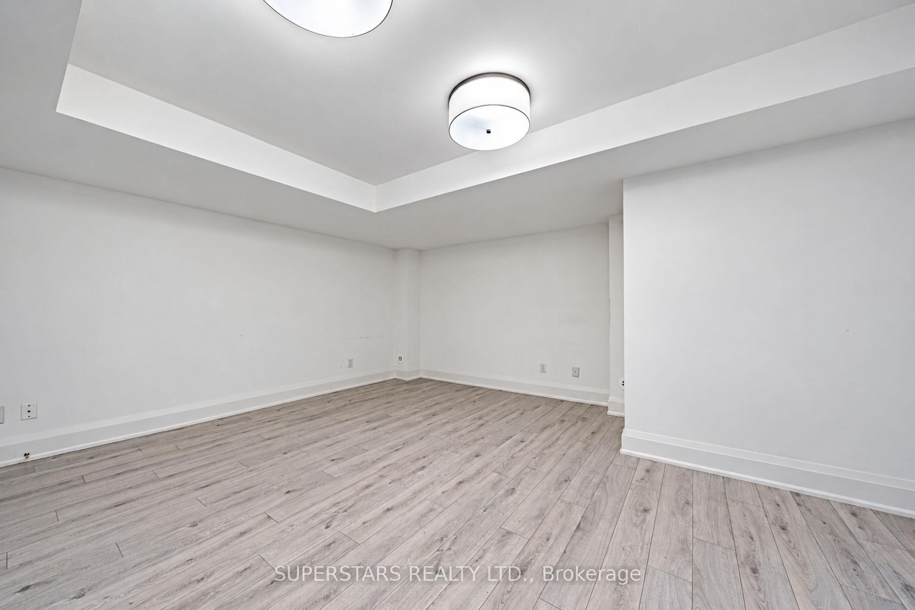 Photo 39 of 70 South Park Road, Markham, Commerce Valley — HOMEH