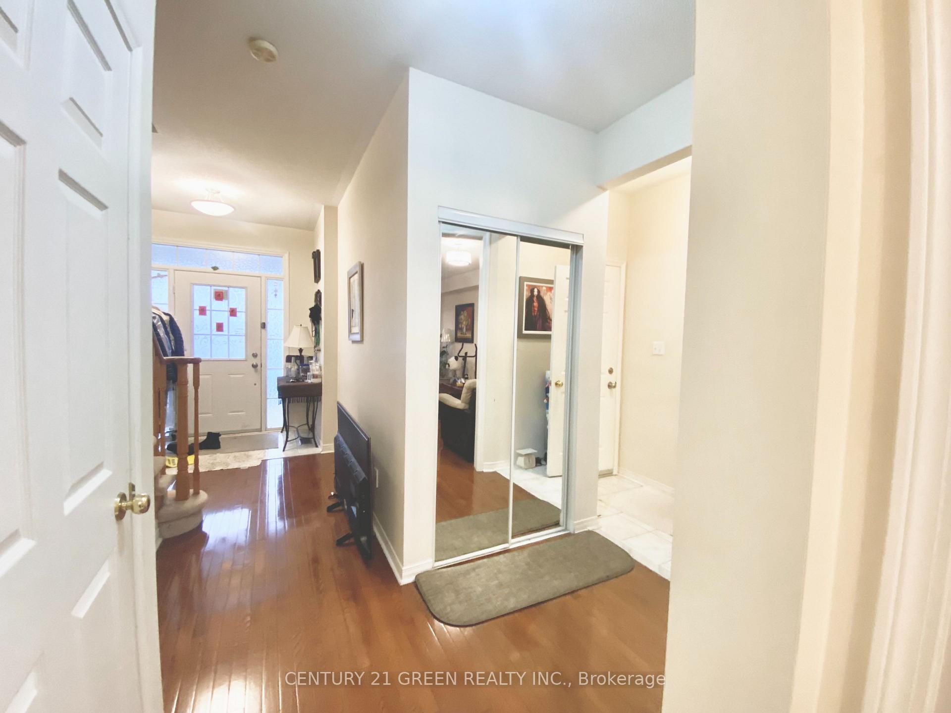 Photo 3 of 65 Silverwood Circle E, Ajax, Central East — HOMEH