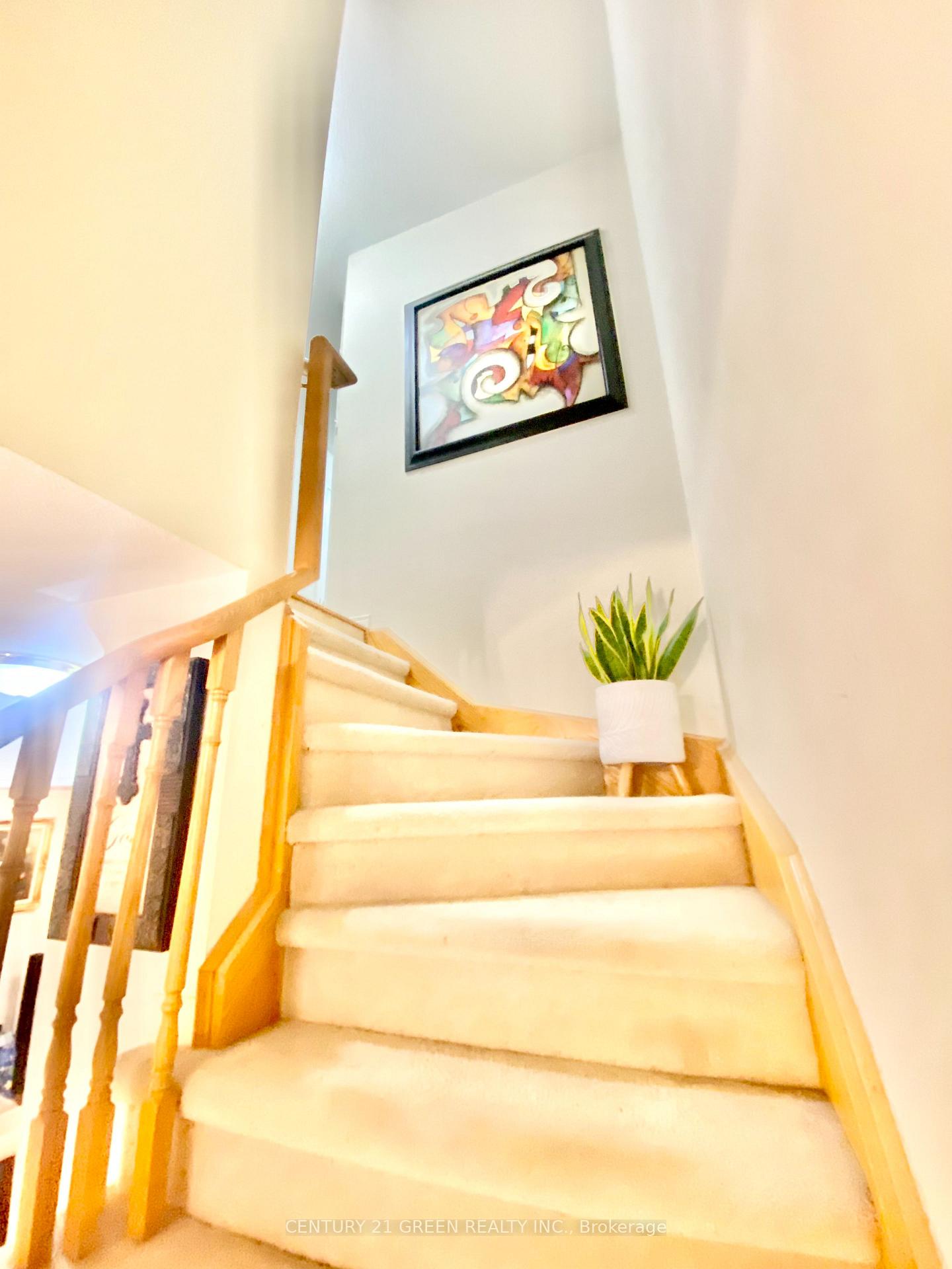 Photo 7 of 65 Silverwood Circle E, Ajax, Central East — HOMEH