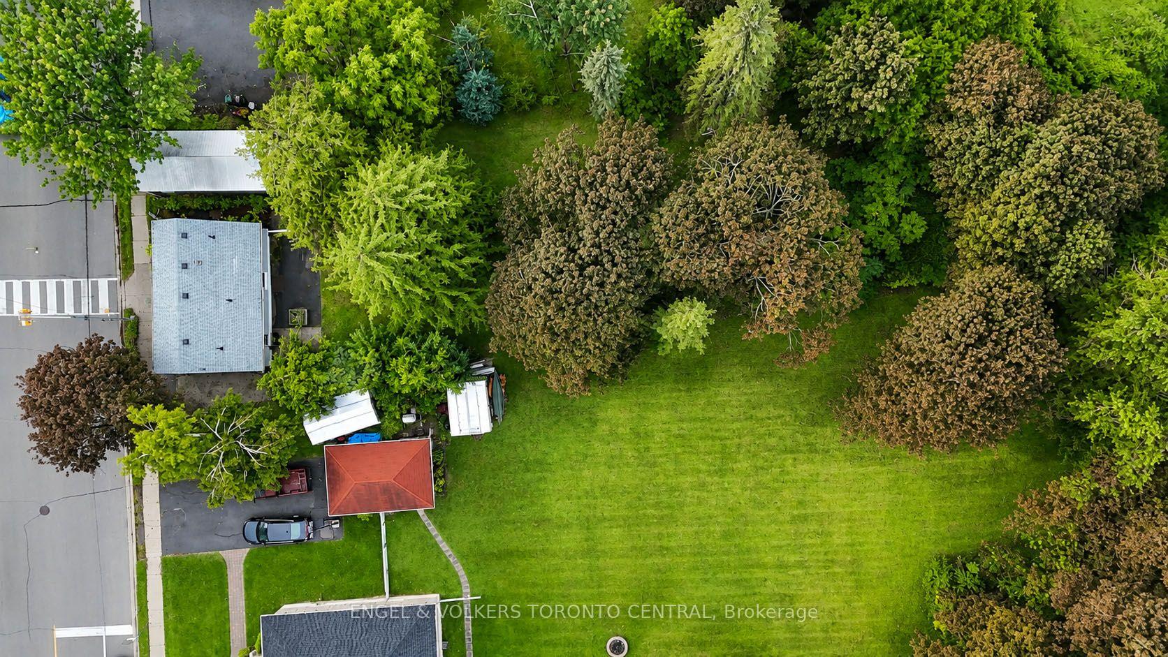 Photo 4 of 204 Cox Mill Road, Barrie, Painswick North — HOMEH
