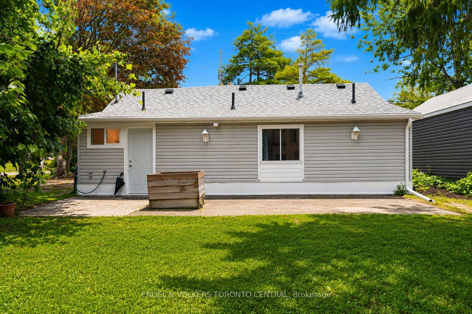 Photo 10 of 204 Cox Mill Road, Barrie, Painswick North — HOMEH