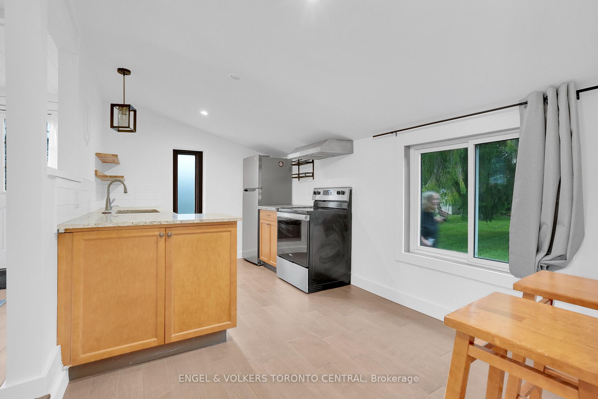 Photo 23 of 204 Cox Mill Road, Barrie, Painswick North — HOMEH