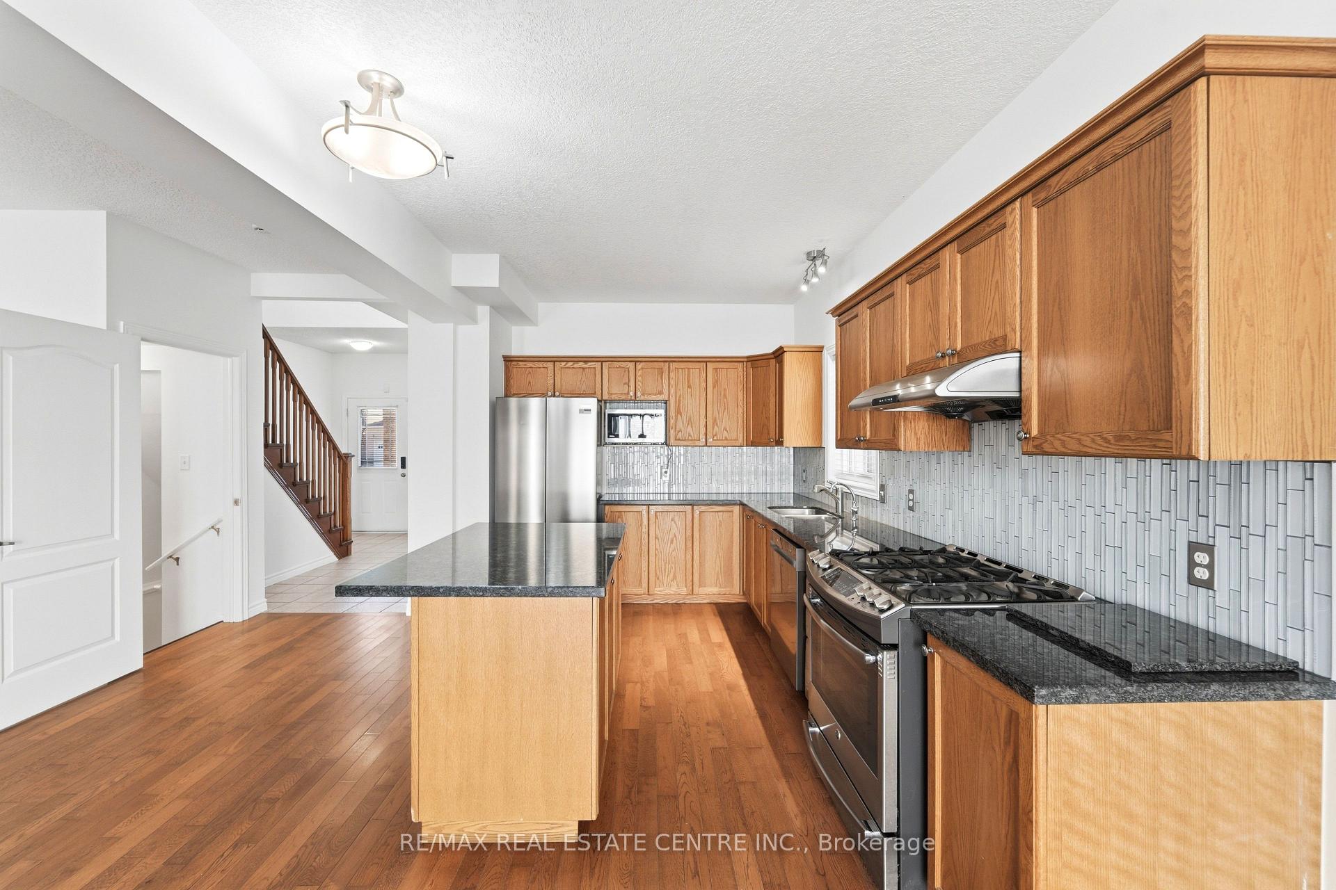 Photo 5 of 83 Yates Avenue, Cambridge, Little's Corners — HOMEH