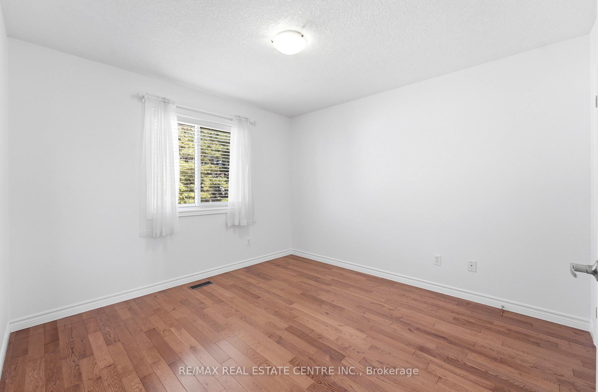 Photo 18 of 83 Yates Avenue, Cambridge, Little's Corners — HOMEH