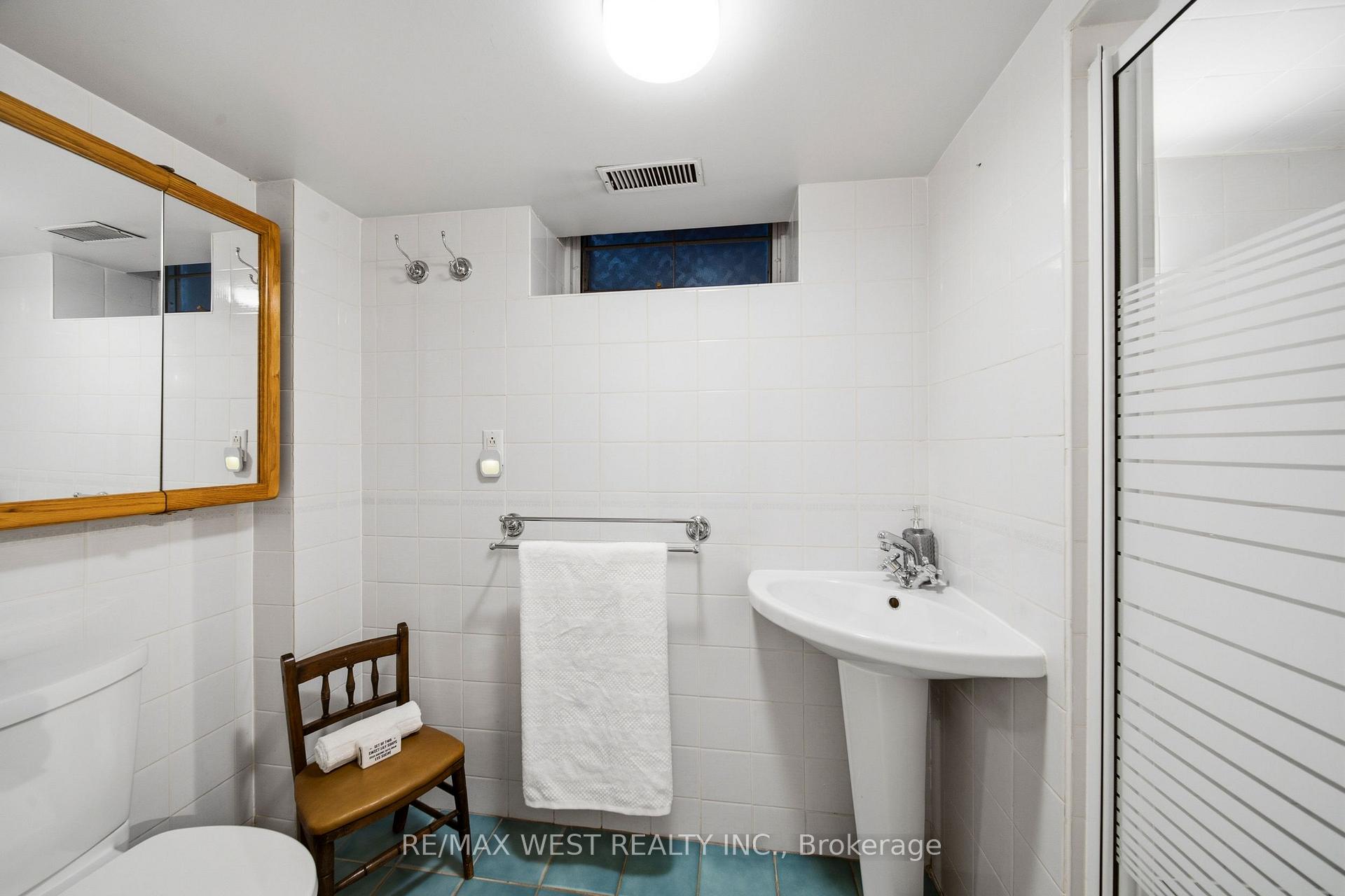 Photo 30 of 209 Clendenan Avenue, Toronto, High Park North — HOMEH