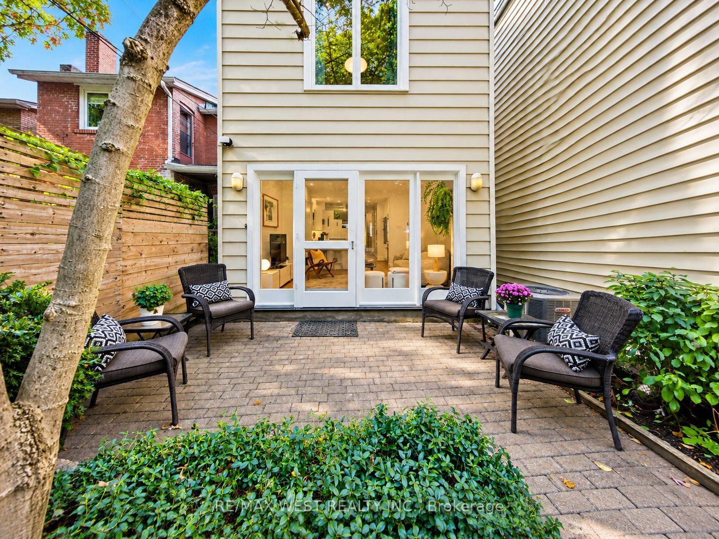 Photo 31 of 209 Clendenan Avenue, Toronto, High Park North — HOMEH
