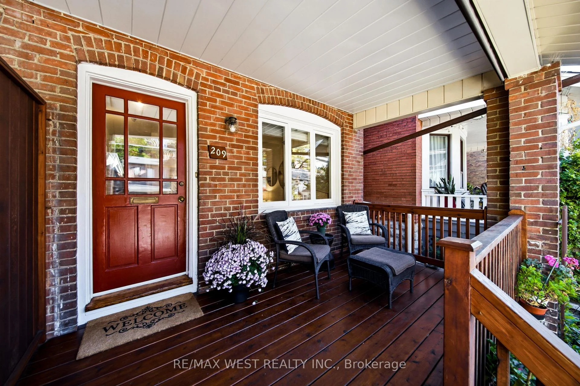 Photo 3 of 209 Clendenan Avenue, Toronto, High Park North — HOMEH