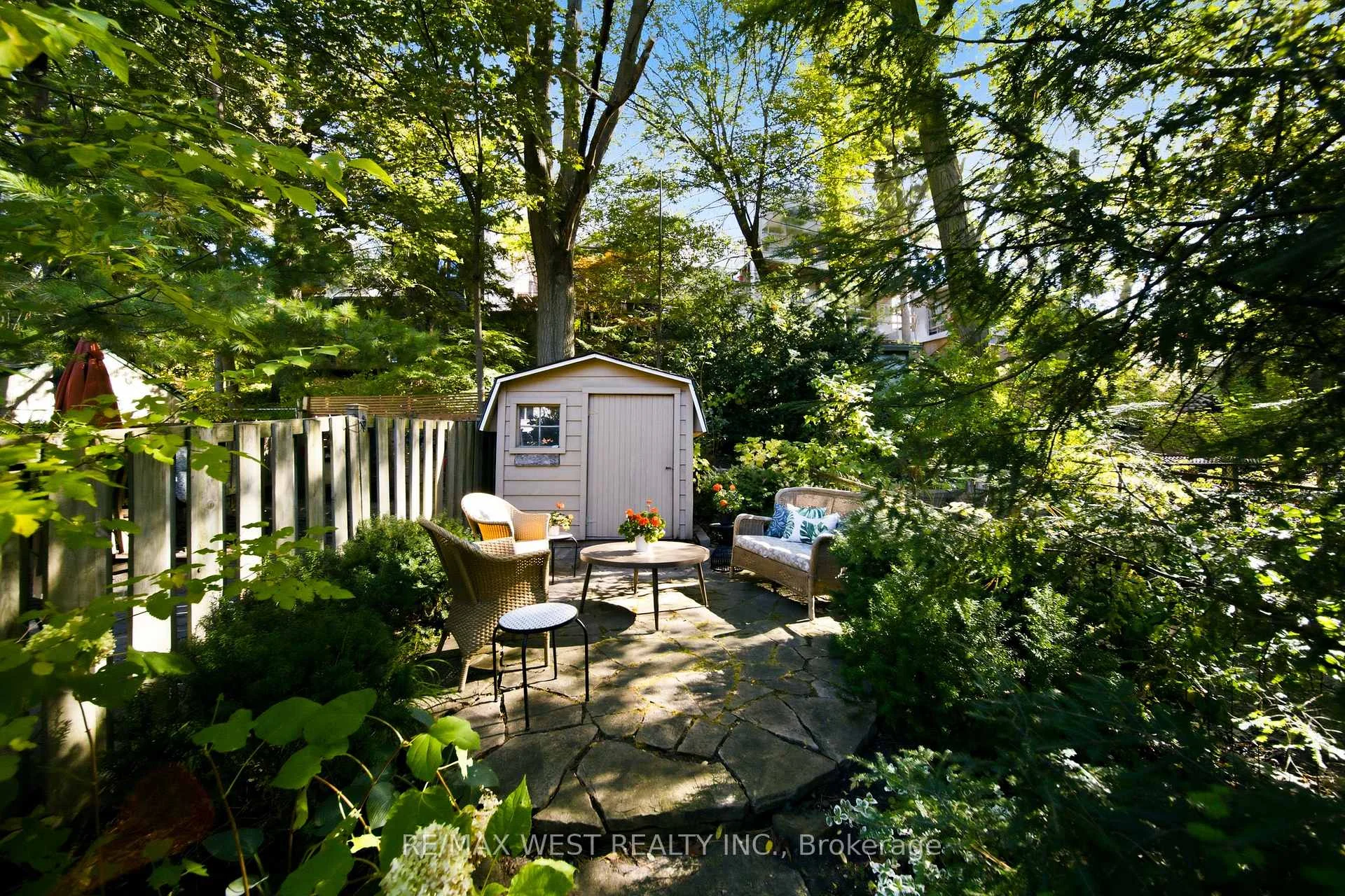 Photo 28 of 209 Clendenan Avenue, Toronto, High Park North — HOMEH