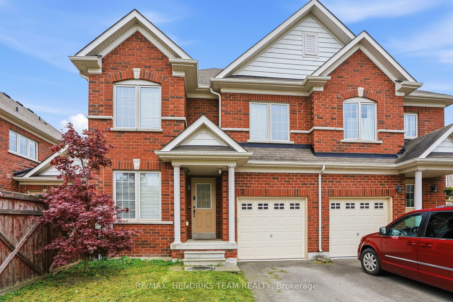 Photo 4 of 7 Keith Crescent, St. Catharines, Glendale/Glenridge — HOMEH