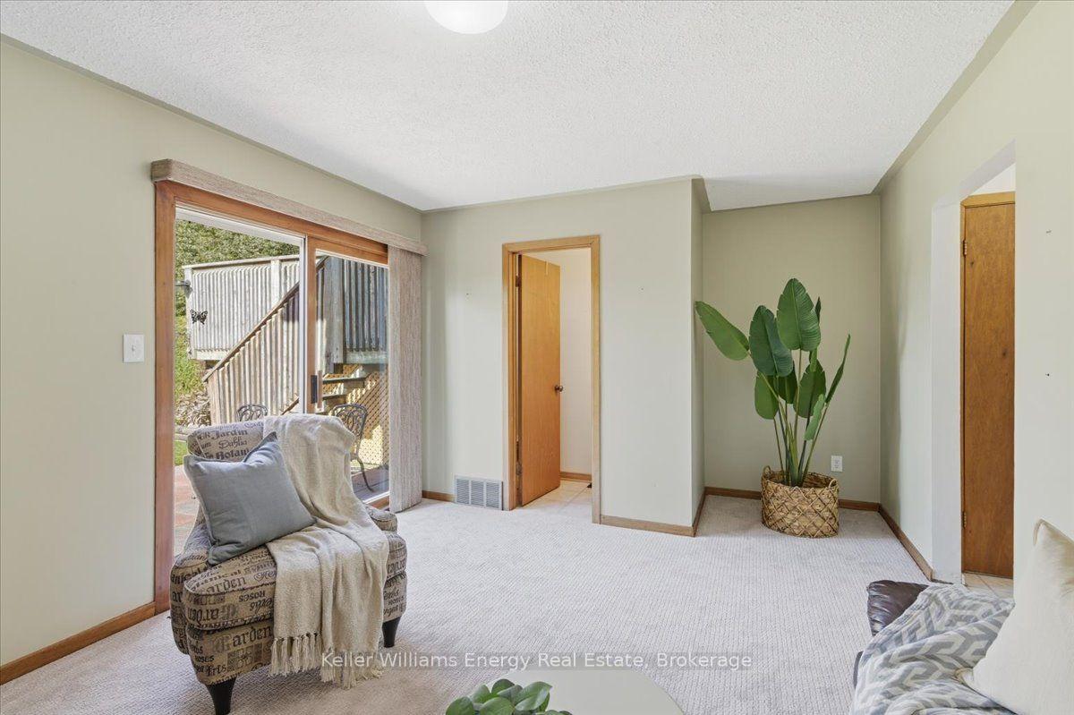 Photo 7 of 724 Clifton Drive, Oshawa, Centennial — HOMEH