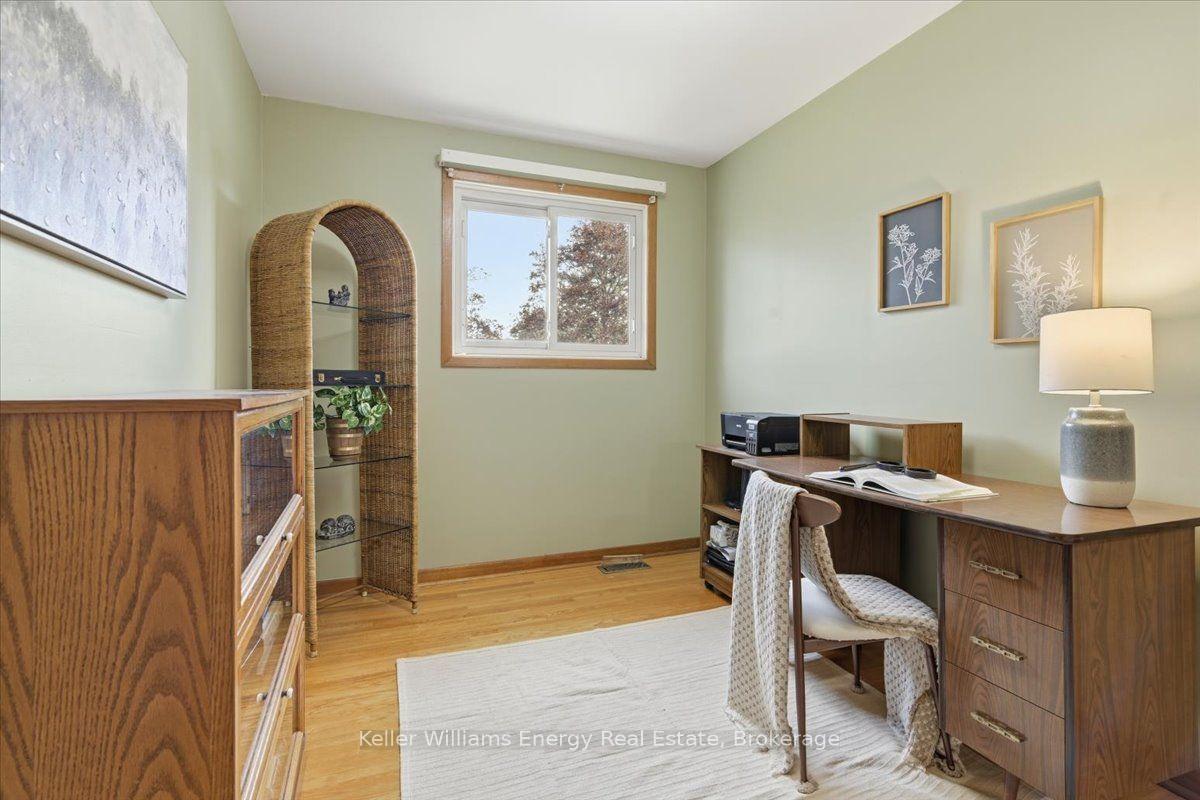 Photo 25 of 724 Clifton Drive, Oshawa, Centennial — HOMEH