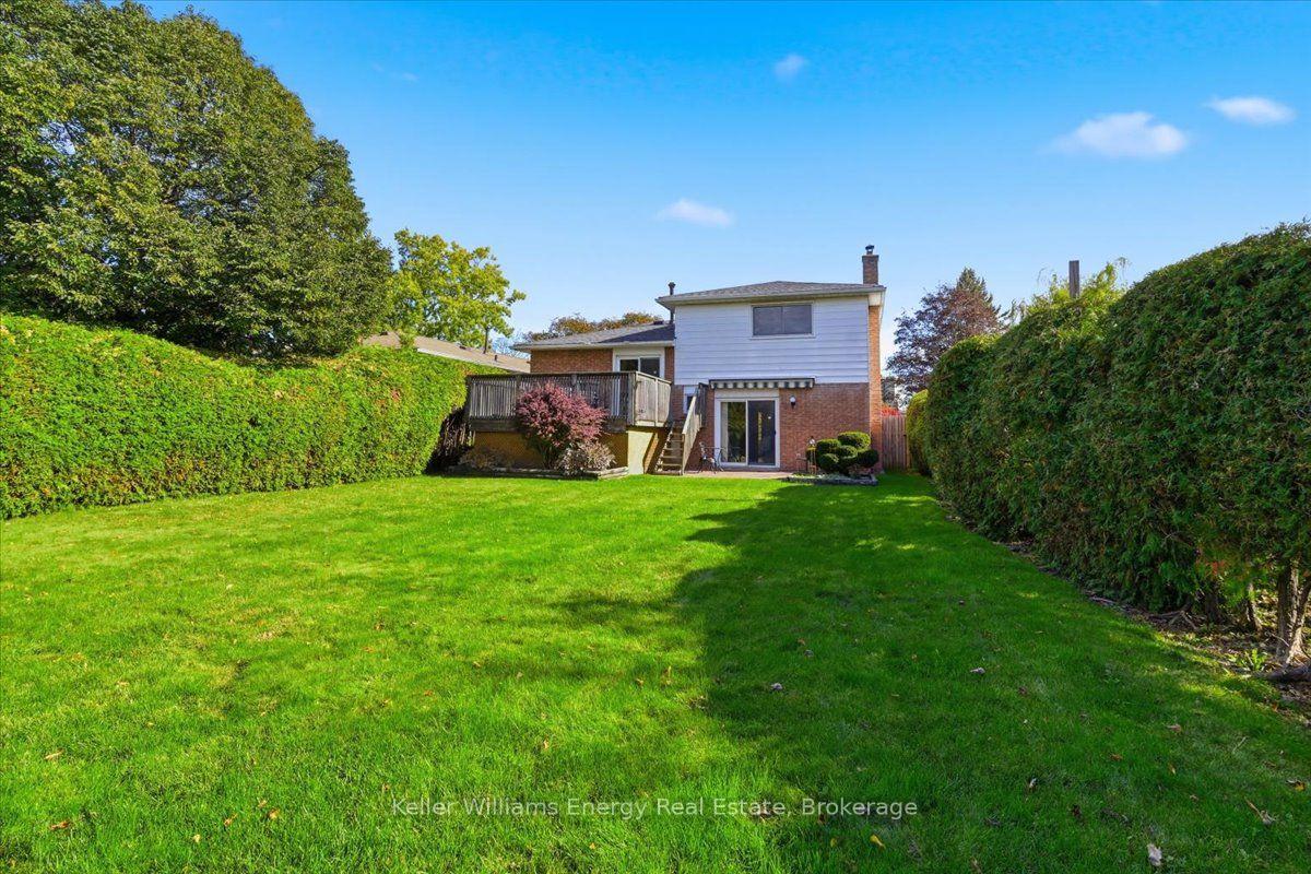 Photo 40 of 724 Clifton Drive, Oshawa, Centennial — HOMEH