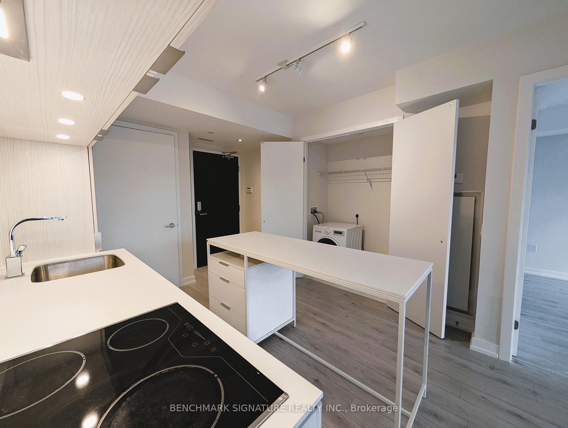 Photo 3 of Unit 1812, 77 Shuter Street, Toronto, Church-Yonge Corridor — HOMEH