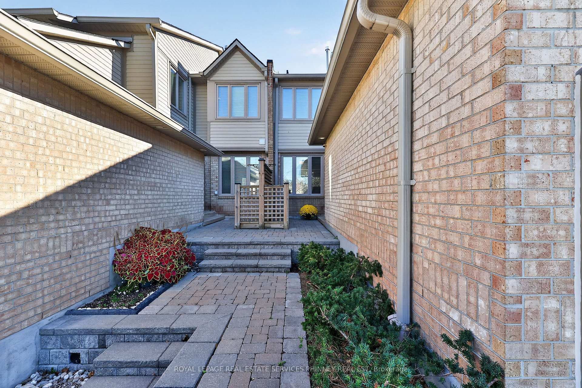 Photo 3 of Unit 93, 1725 The Chase, Mississauga, Central Erin Mills — HOMEH