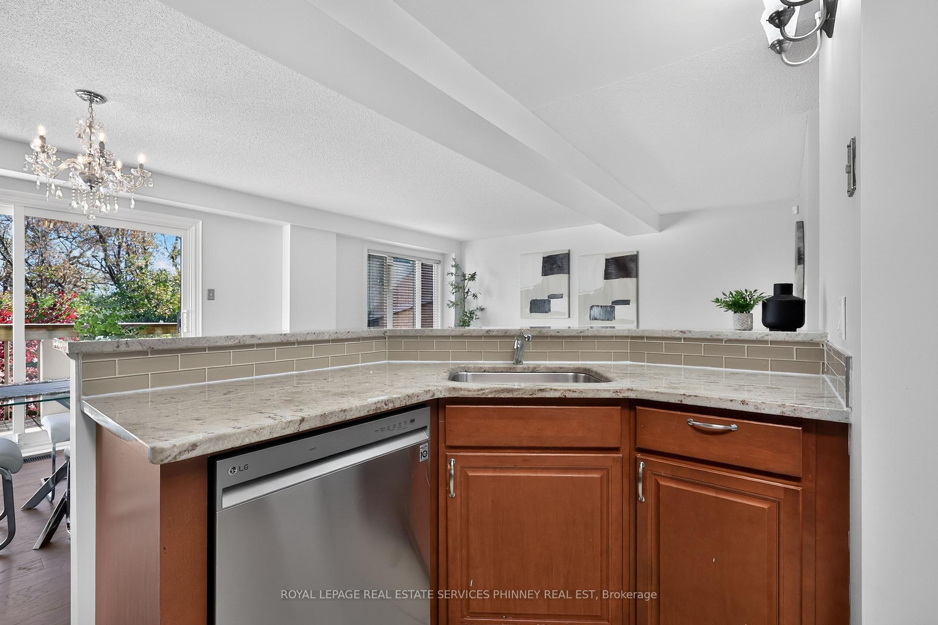 Photo 8 of Unit 93, 1725 The Chase, Mississauga, Central Erin Mills — HOMEH