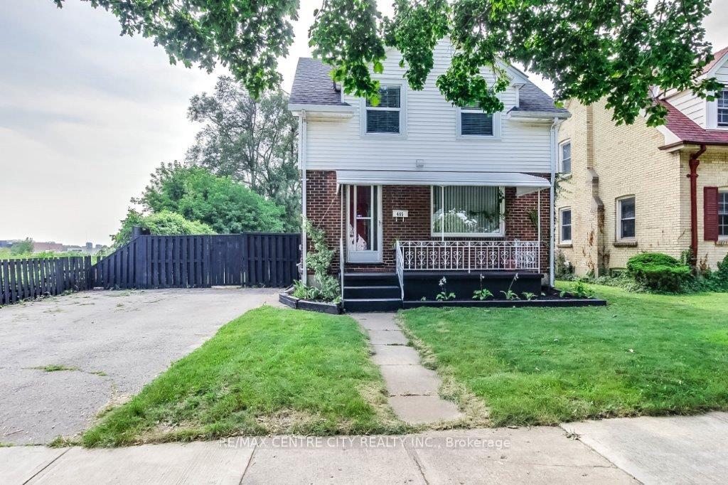 Photo of 465 Ashland Avenue