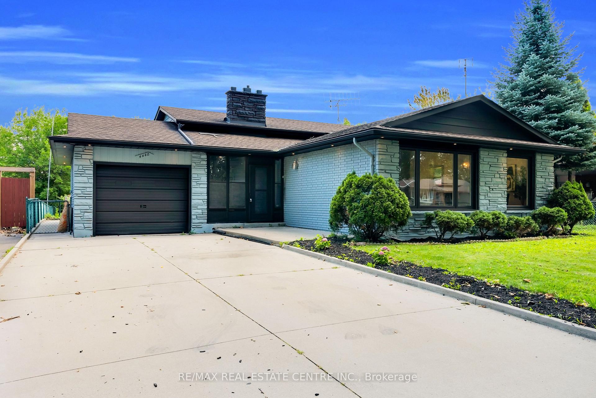 Photo 1 of 4448 Mitchell Avenue, Niagara Falls, Morrison — HOMEH