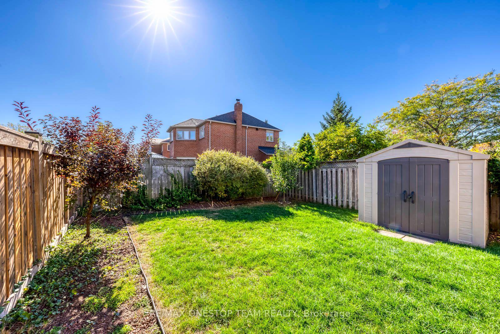 Photo 46 of 2070 Glenada Crescent, Oakville, Wedgewood Creek — HOMEH