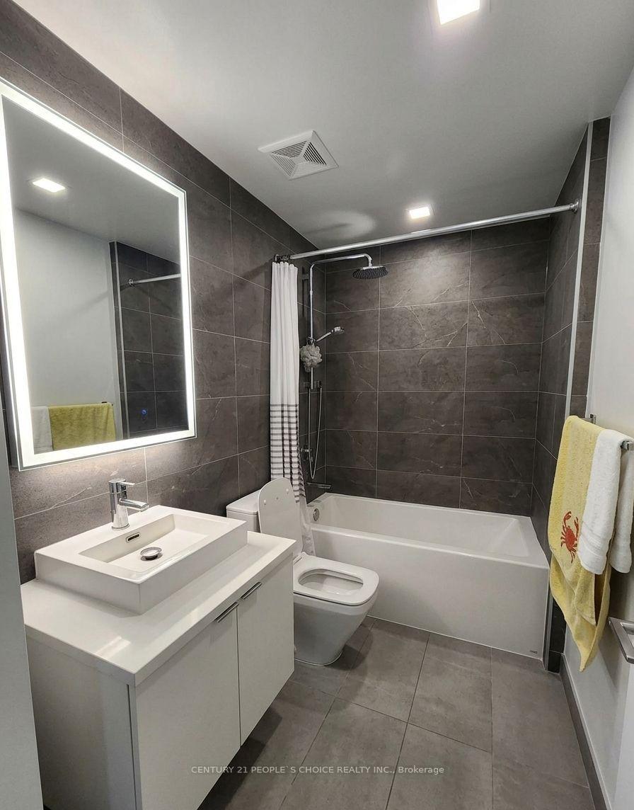 Photo 15 of Unit 614, 21 Lawren Harris Square, Toronto, Moss Park — HOMEH