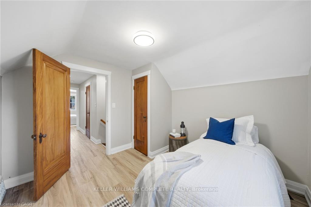 Photo 29 of 143 Huxley Avenue S, Hamilton, Delta — HOMEH