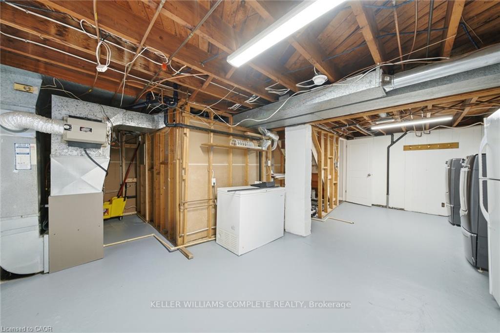 Photo 39 of 143 Huxley Avenue S, Hamilton, Delta — HOMEH