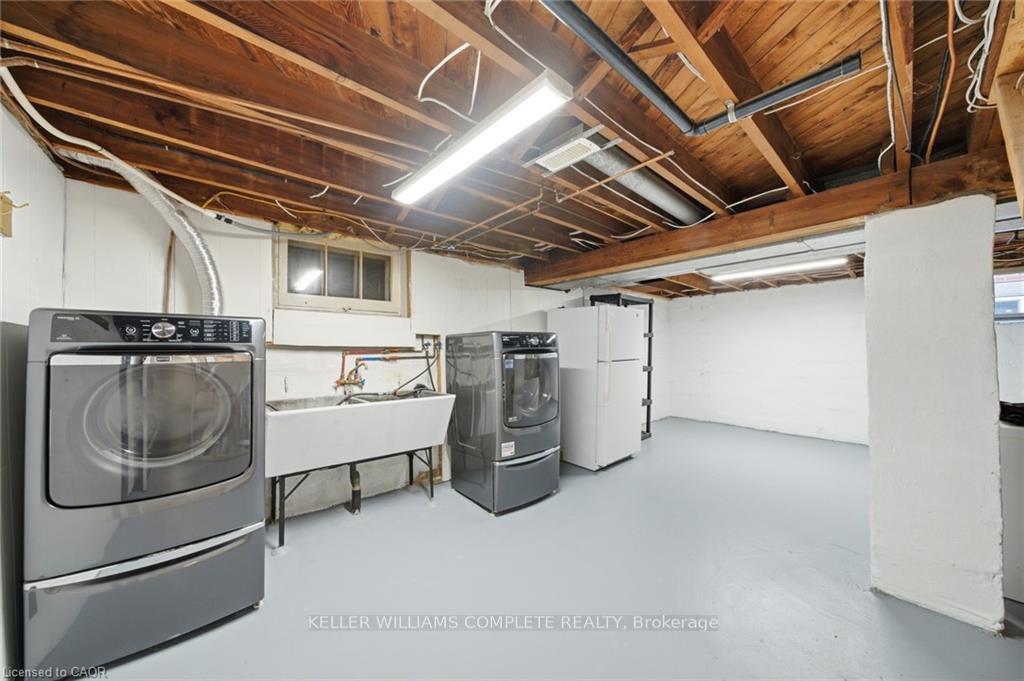 Photo 38 of 143 Huxley Avenue S, Hamilton, Delta — HOMEH