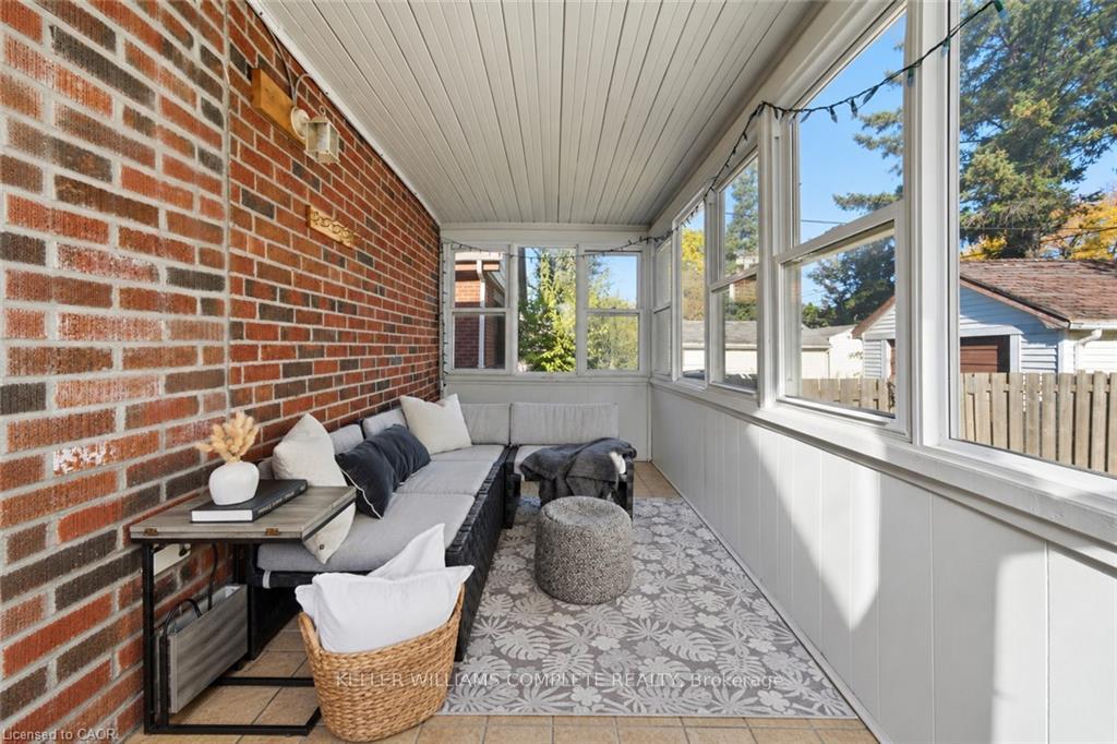 Photo 40 of 143 Huxley Avenue S, Hamilton, Delta — HOMEH