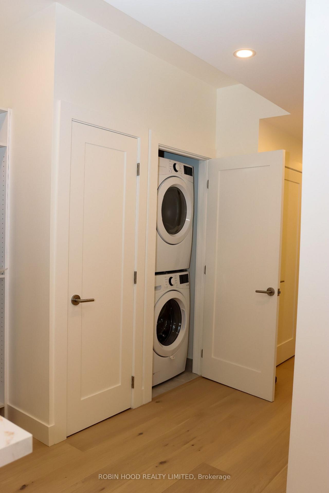 Photo 9 of Unit 4, 247 Pacific Avenue, Toronto, High Park North — HOMEH