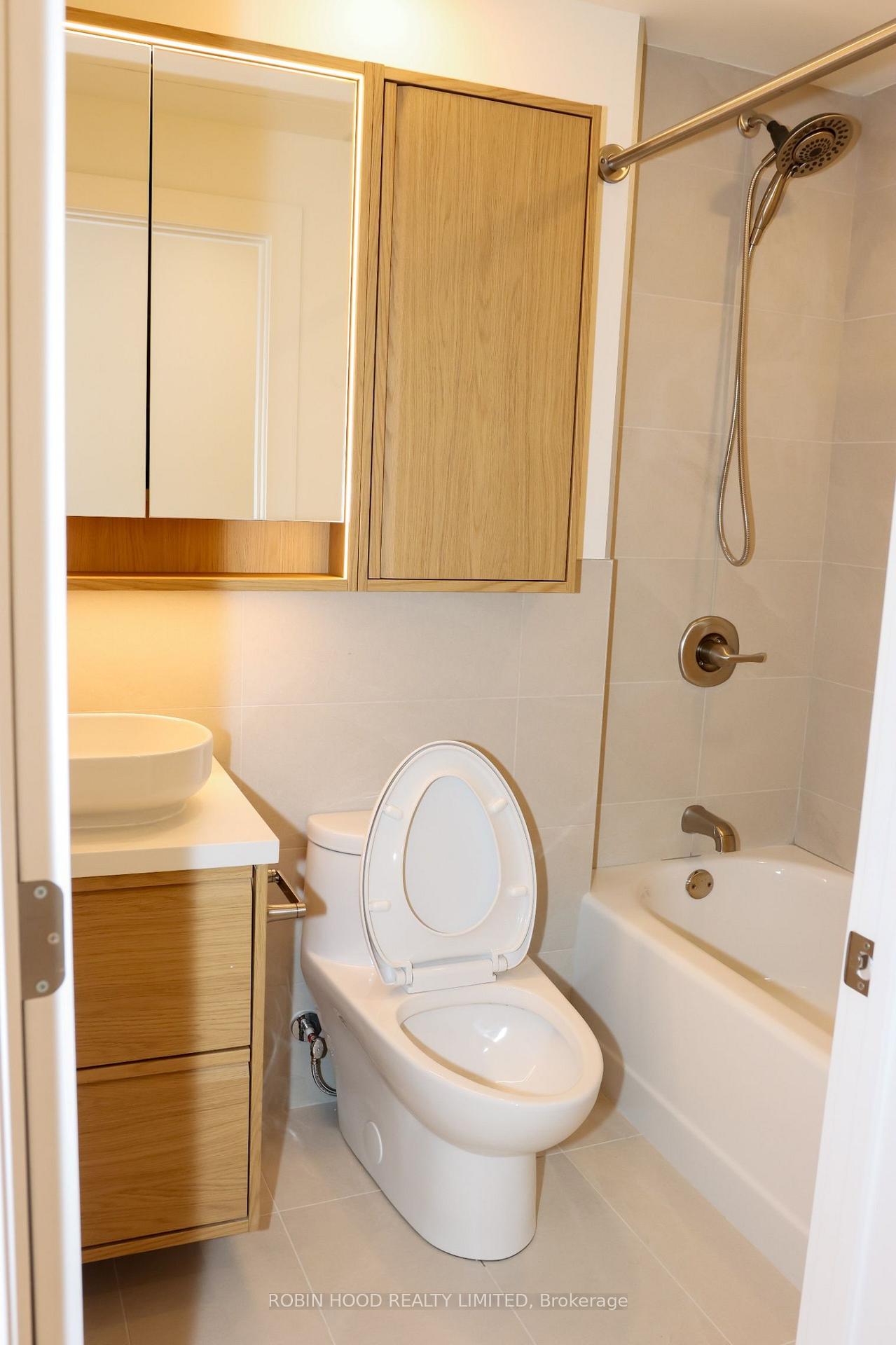 Photo 10 of Unit 4, 247 Pacific Avenue, Toronto, High Park North — HOMEH