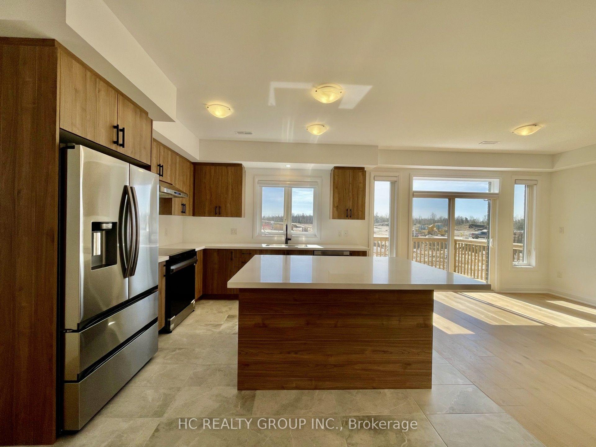 Photo 6 of Unit Upper, 19 Gateway Drive, Barrie, Rural Barrie Southeast — HOMEH
