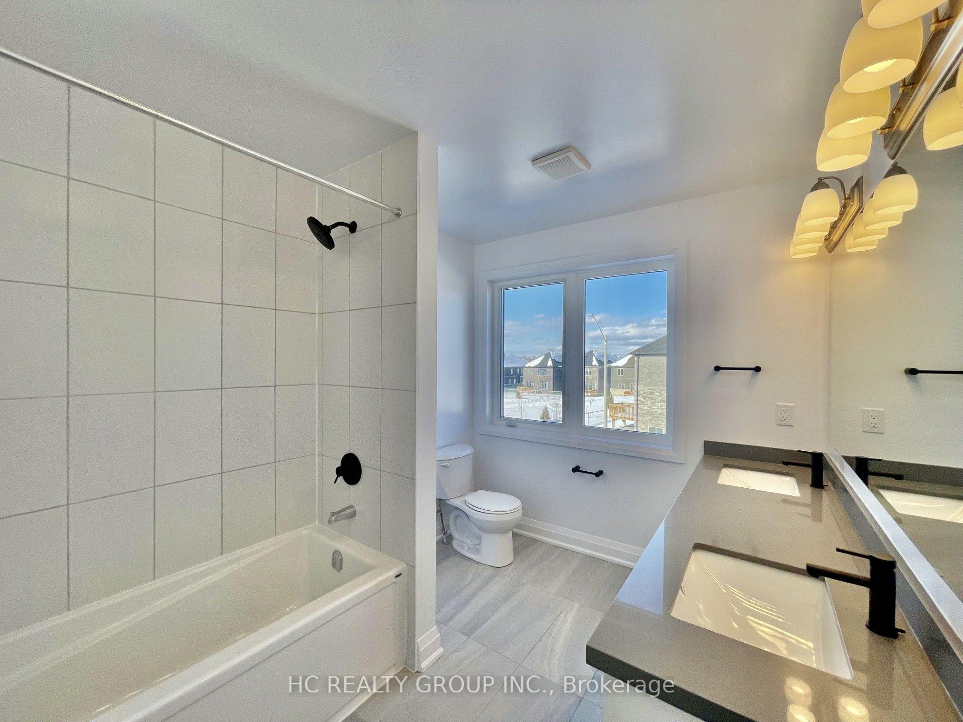 Photo 13 of Unit Upper, 19 Gateway Drive, Barrie, Rural Barrie Southeast — HOMEH