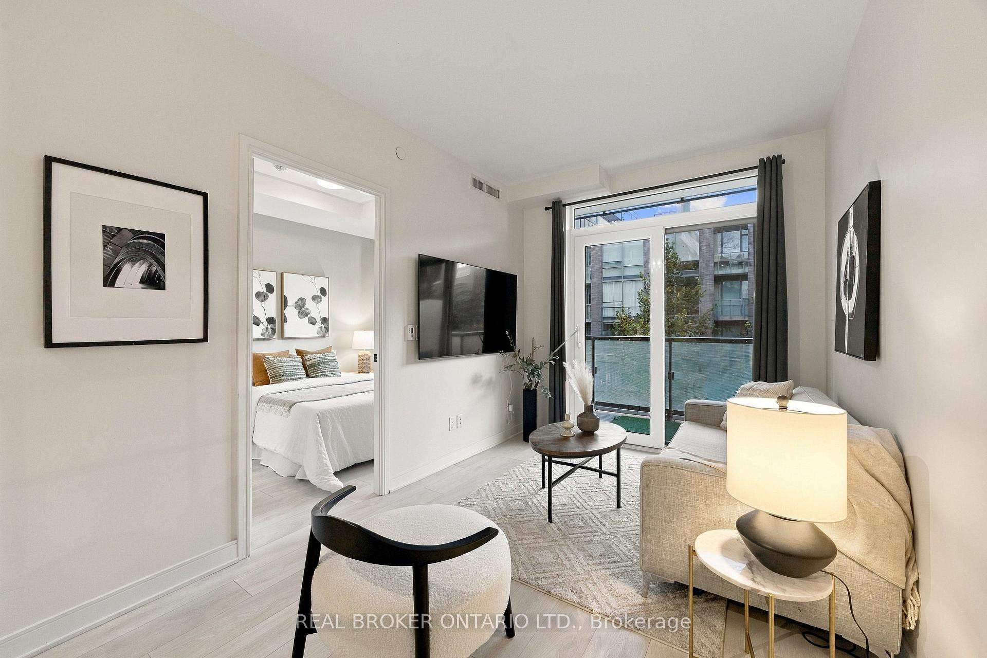 Photo 4 of Unit S353, 35 Rolling Mills Road, Toronto, Waterfront Communities — HOMEH