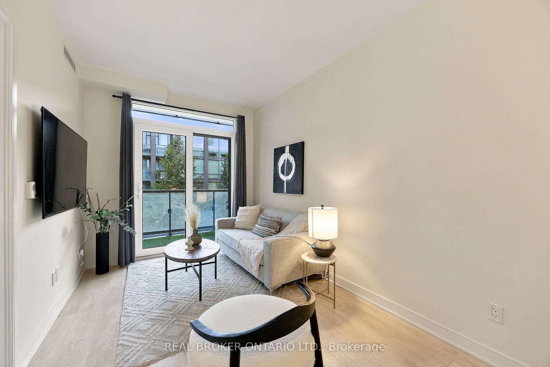 Photo 5 of Unit S353, 35 Rolling Mills Road, Toronto, Waterfront Communities — HOMEH