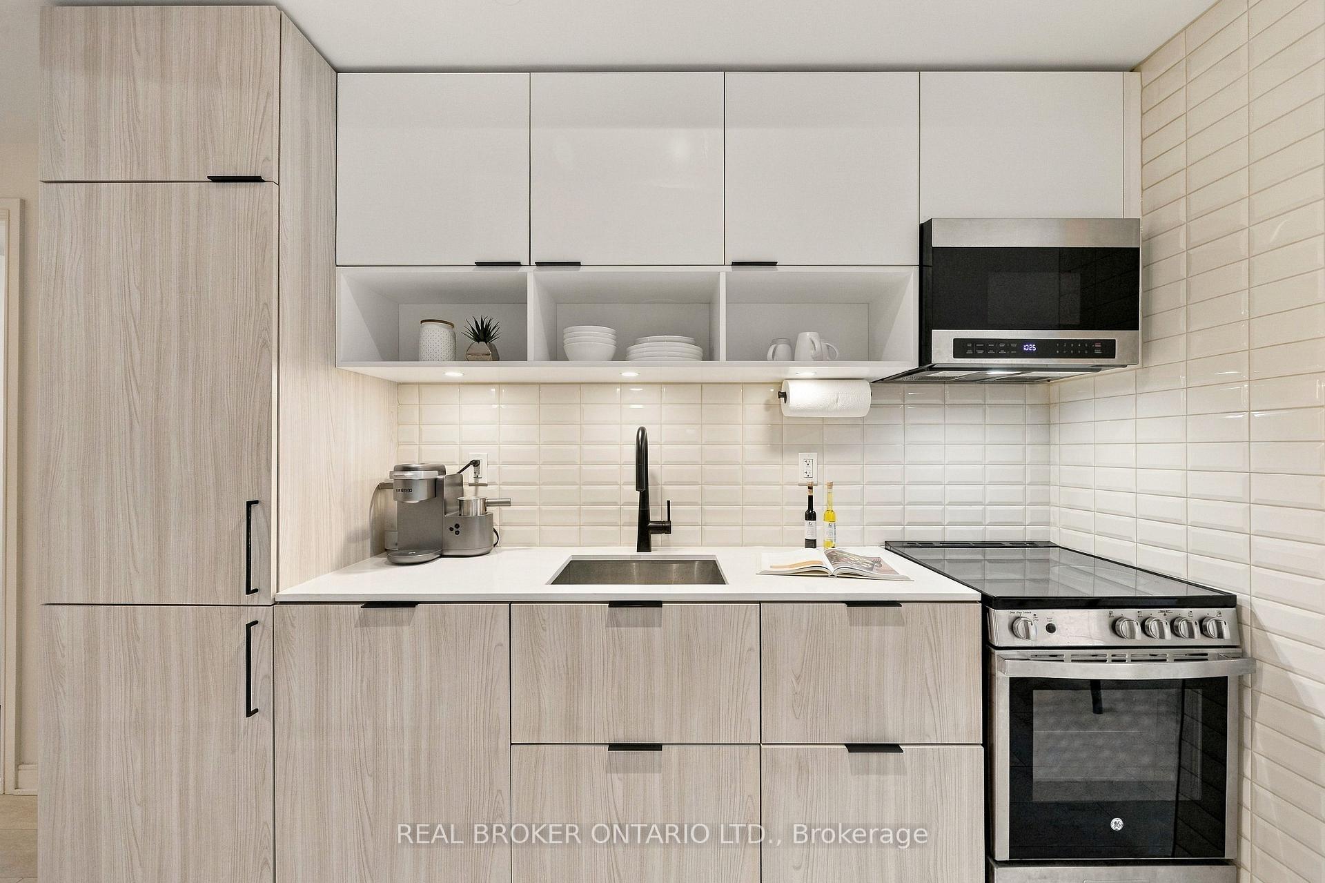 Photo 10 of Unit S353, 35 Rolling Mills Road, Toronto, Waterfront Communities — HOMEH
